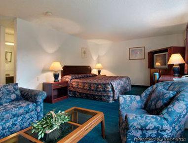 Super 8 By Wyndham Salem Va Motel Стая снимка
