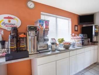 Super 8 By Wyndham Salem Va Motel Ресторант снимка